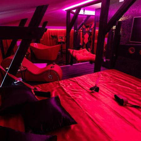 Red Palace Apartament Bdsm บิดกอชซ์ ภายนอก รูปภาพ